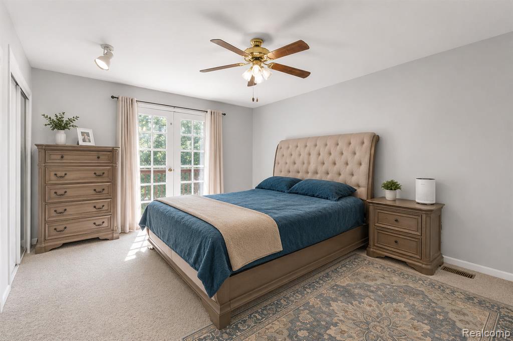 18823 Millar Road Clinton Township, MI 48036 - Photo 12 of 37