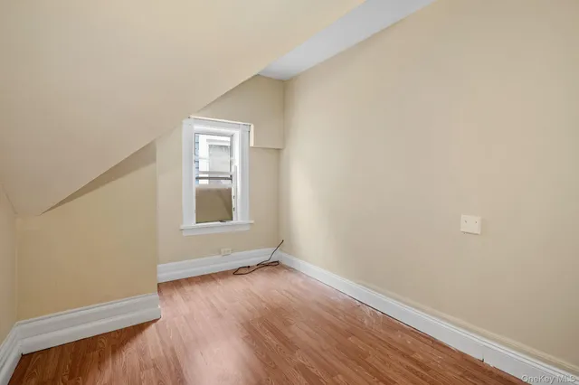 $2,300 | 61 Overlook Place, Newburgh, NY 12550