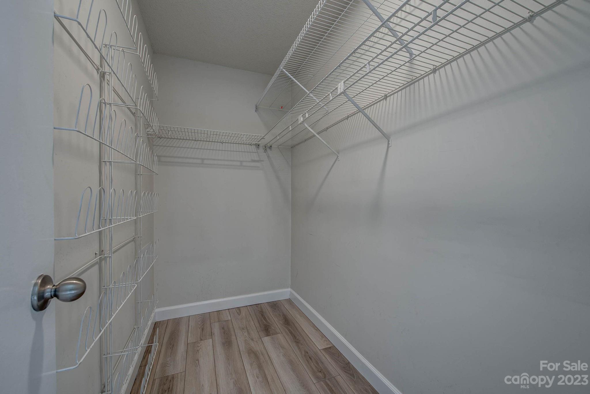 1604 Sharon Road West, Unit 17 Charlotte, NC 28210 - Photo 18 of 23 Gallery Image 18