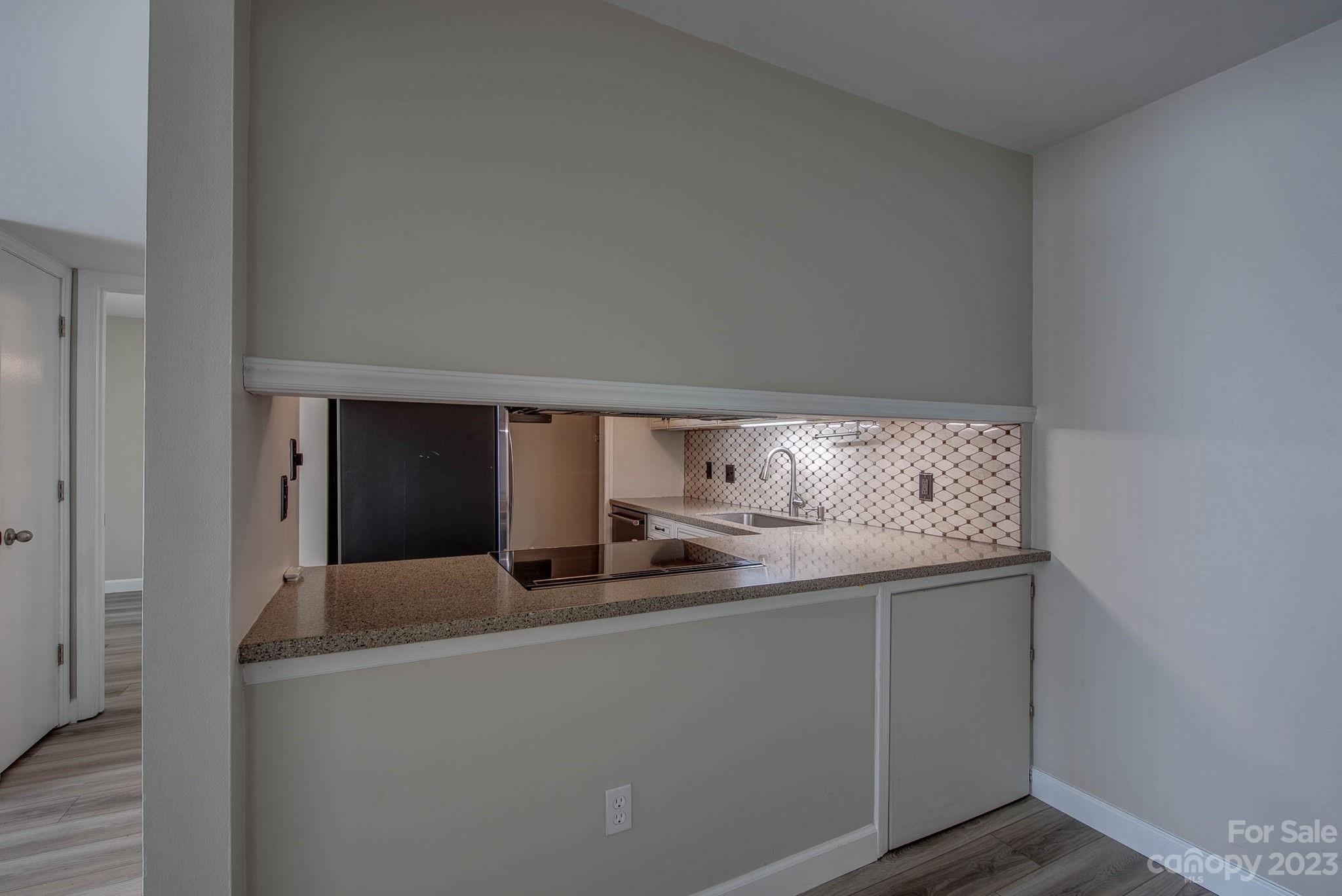 1604 Sharon Road West, Unit 17 Charlotte, NC 28210 - Photo 10 of 23 Gallery Image 10