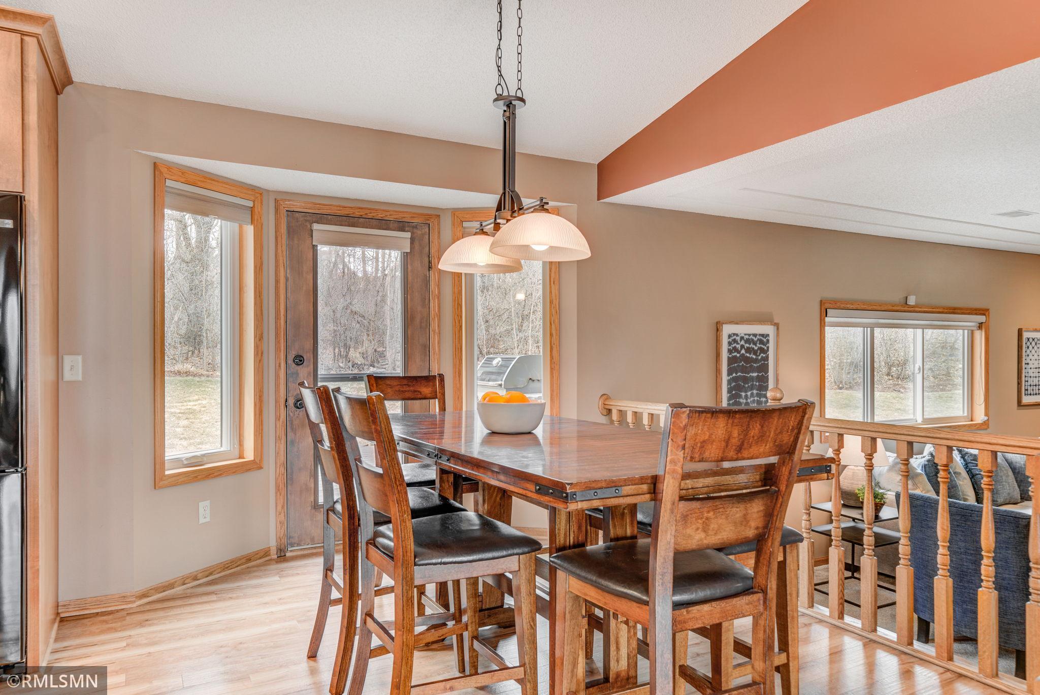 2312 Boulder Ridge Lane Woodbury, MN 55125 - Photo 8 of 28 Gallery Image 8