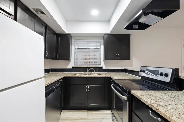 $2,000 | 4930 Windward Passage, Garland, TX 75043