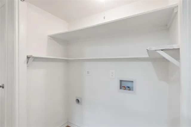 $2,000 | 4930 Windward Passage, Garland, TX 75043