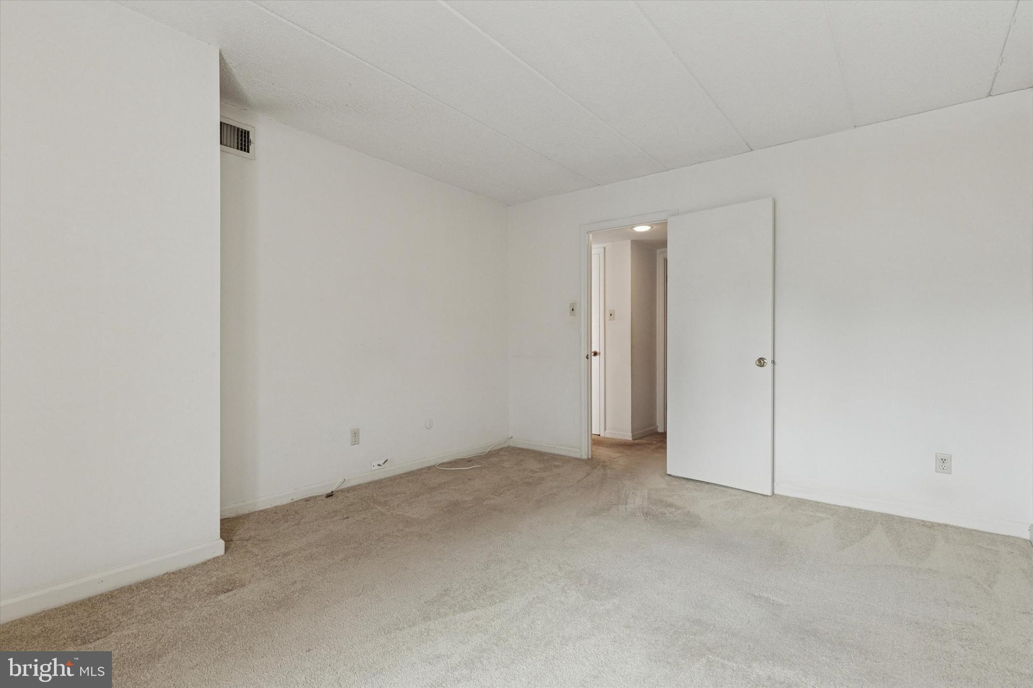 1219 West Wynnewood Road, Unit 400 Wynnewood, PA 19096 - Photo 13 of 15 a view of an empty room