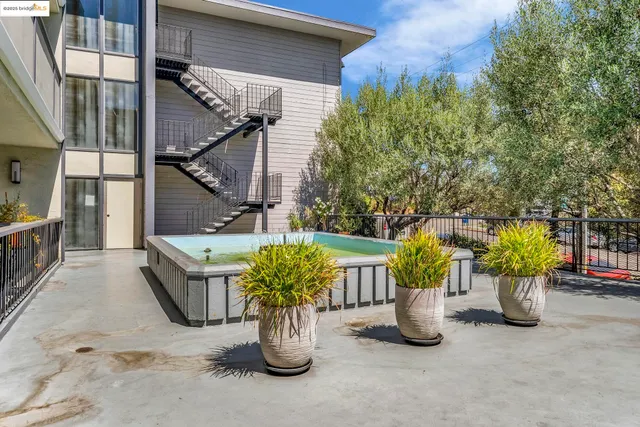 $450,000 | 567 Oakland Avenue, Unit 101, Oakland, CA 94611