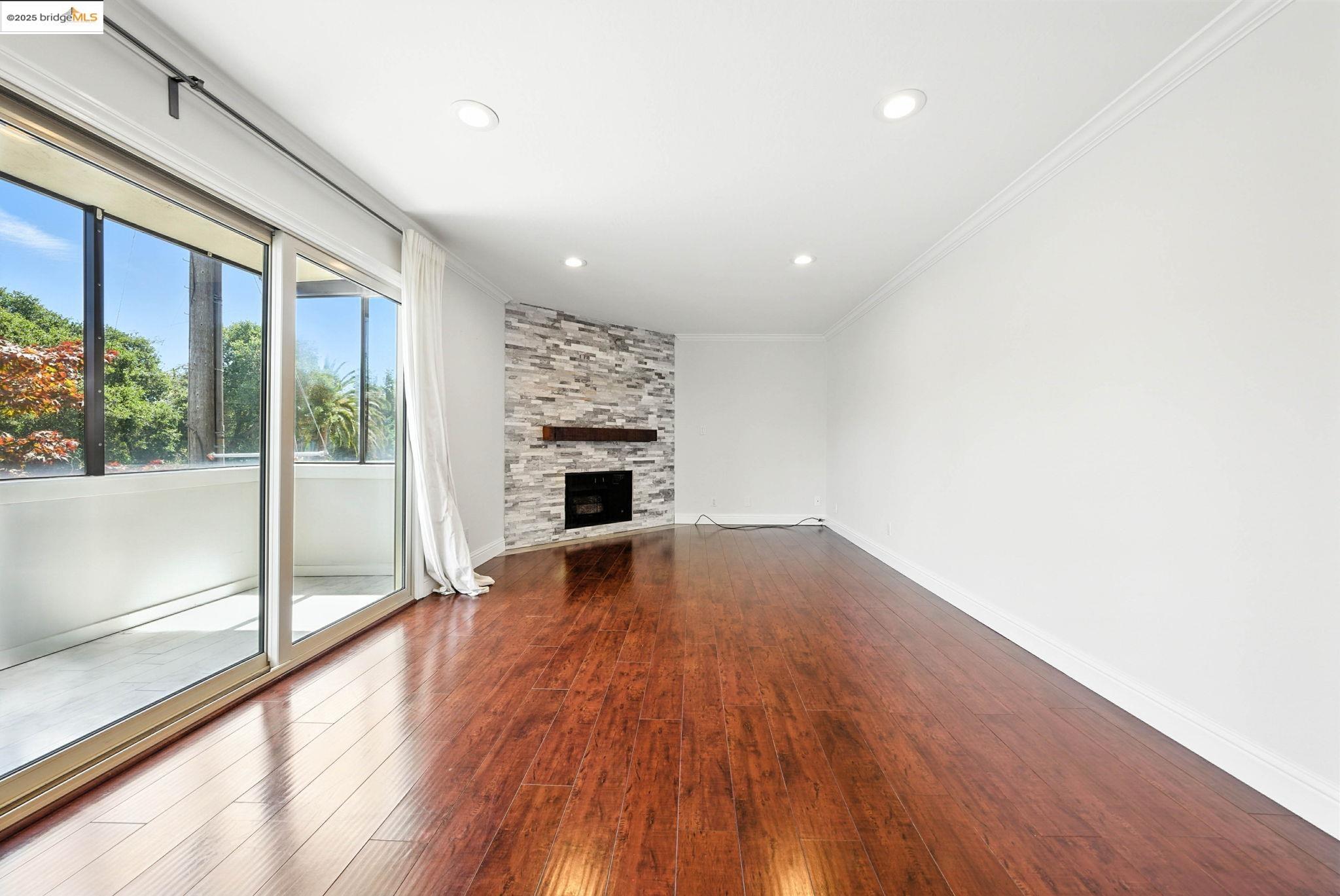 567 Oakland Avenue, Unit 101 Oakland, CA 94611 - Photo 22 of 50