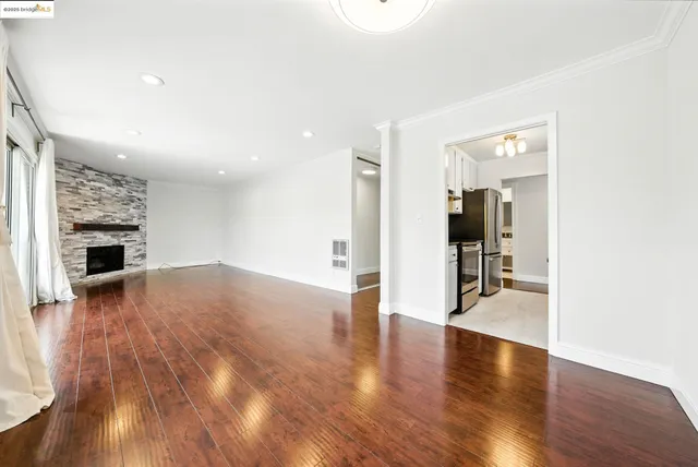 $450,000 | 567 Oakland Avenue, Unit 101, Oakland, CA 94611