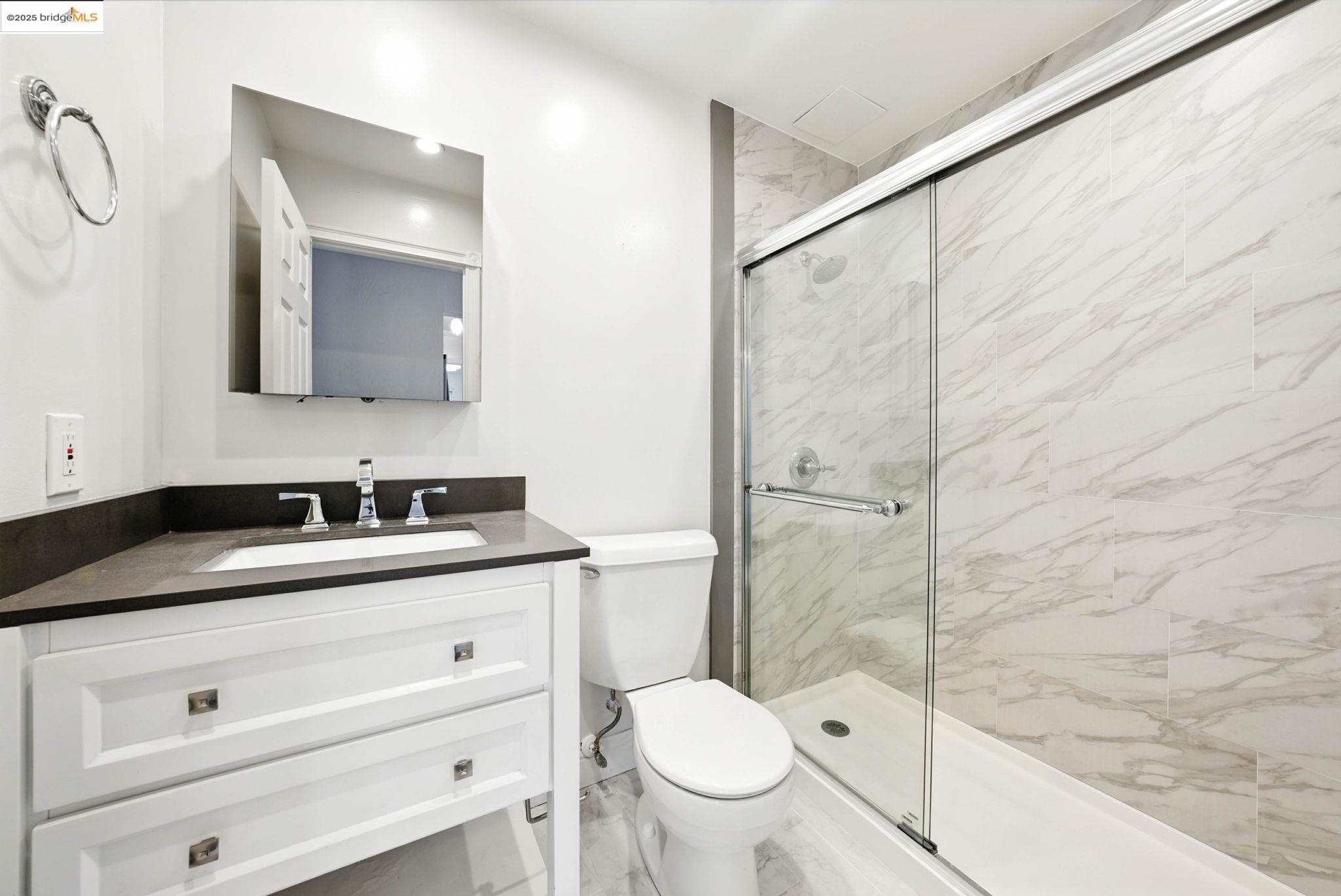 567 Oakland Avenue, Unit 101 Oakland, CA 94611 - Photo 29 of 50