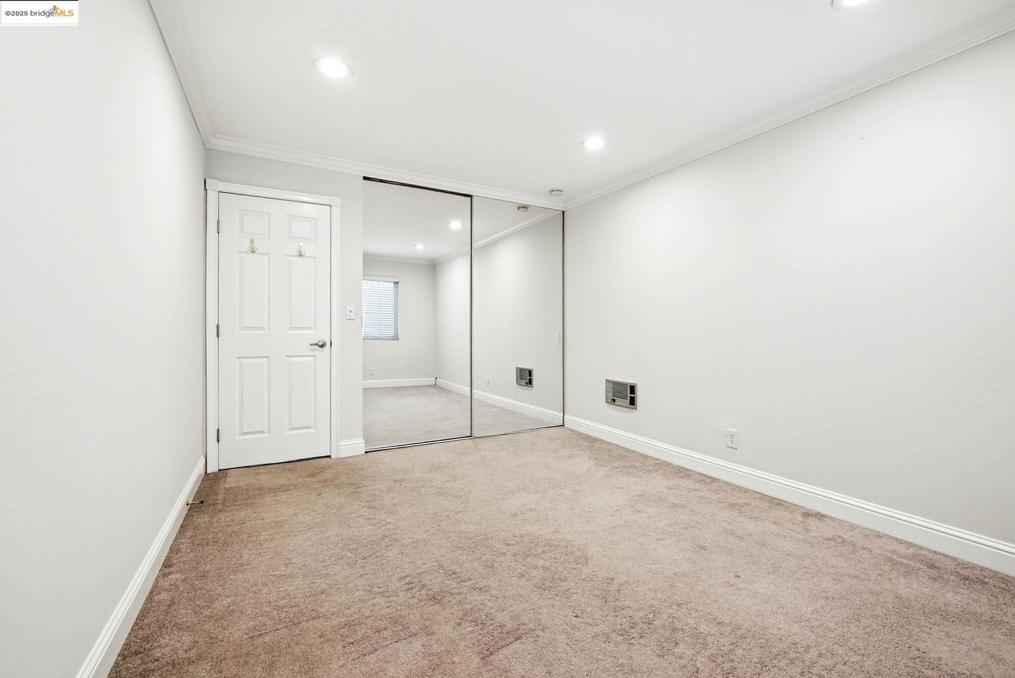 567 Oakland Avenue, Unit 101 Oakland, CA 94611 - Photo 30 of 50