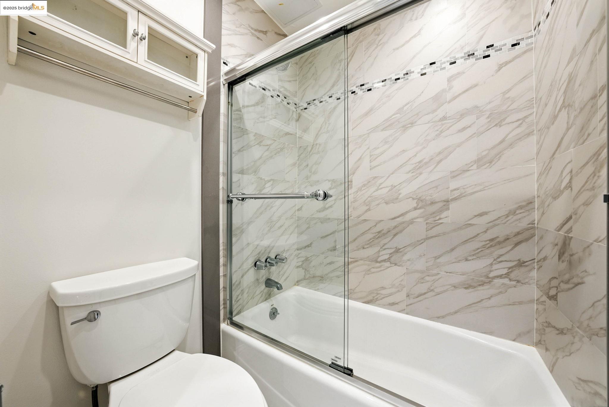 567 Oakland Avenue, Unit 101 Oakland, CA 94611 - Photo 33 of 50