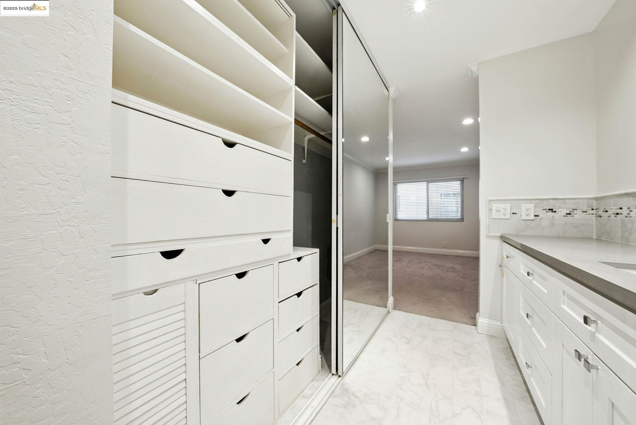 567 Oakland Avenue, Unit 101 Oakland, CA 94611 - Photo 34 of 50 Located in Main bedroom/bath area