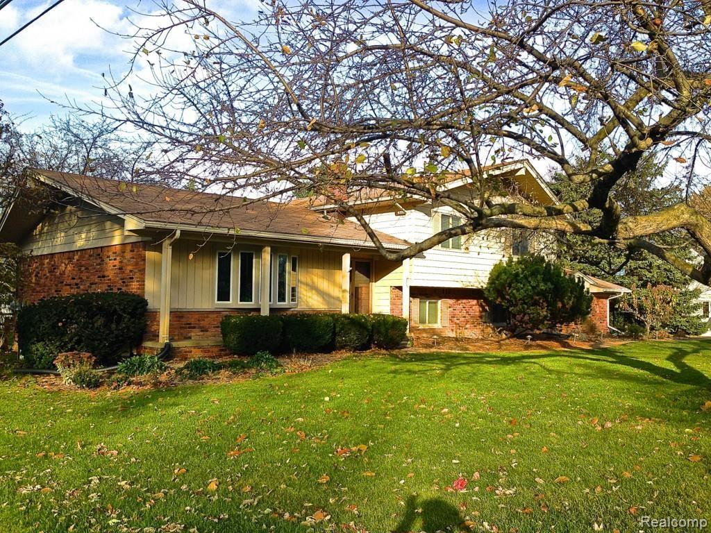2452 Blockton Road Rochester Hills, MI 48306 - Photo 2 of 21