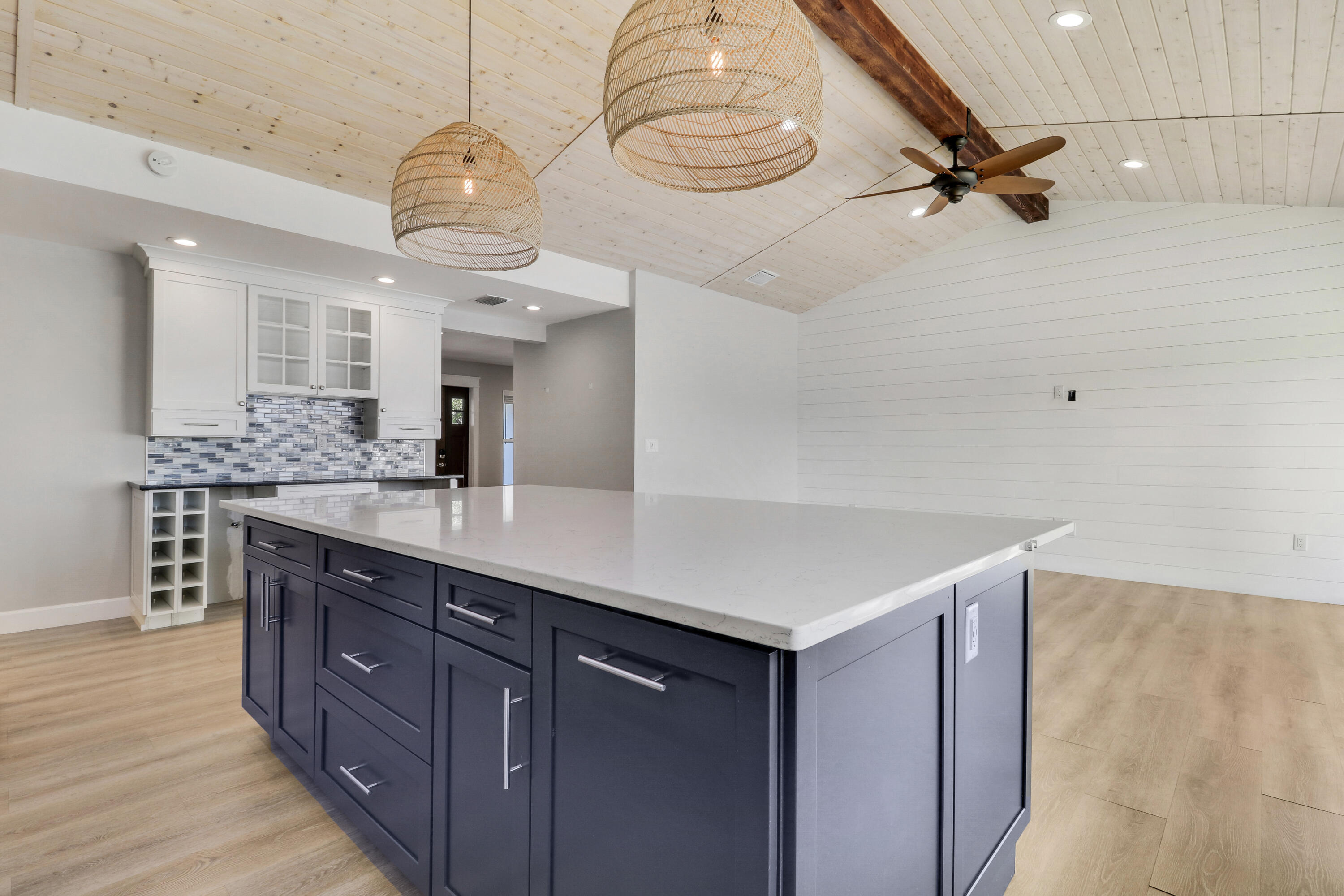 9195 Southeast Cove Point Street Jupiter, FL 33469 - Photo 25 of 80 Kitchen