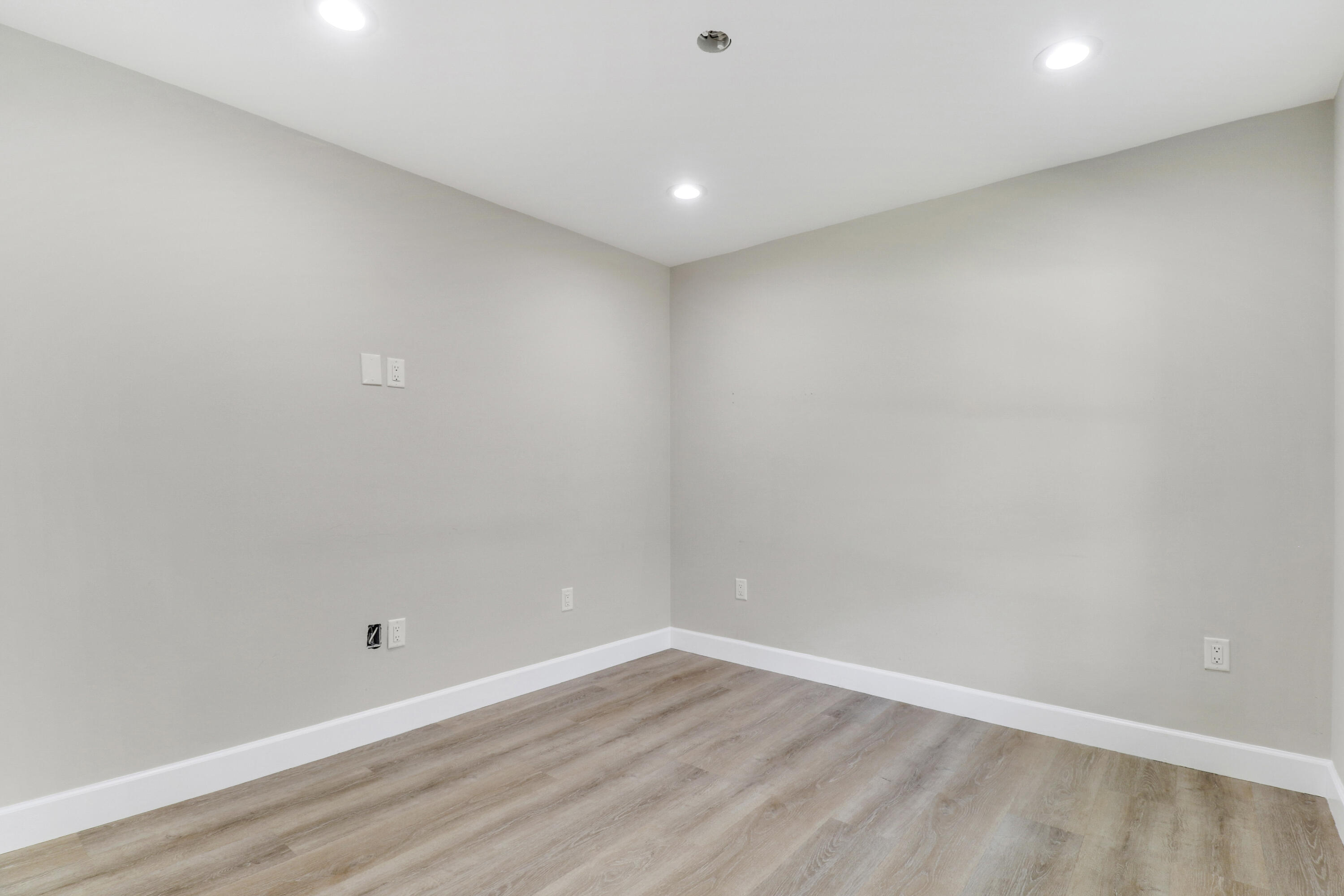 9195 Southeast Cove Point Street Jupiter, FL 33469 - Photo 41 of 80 Bedroom