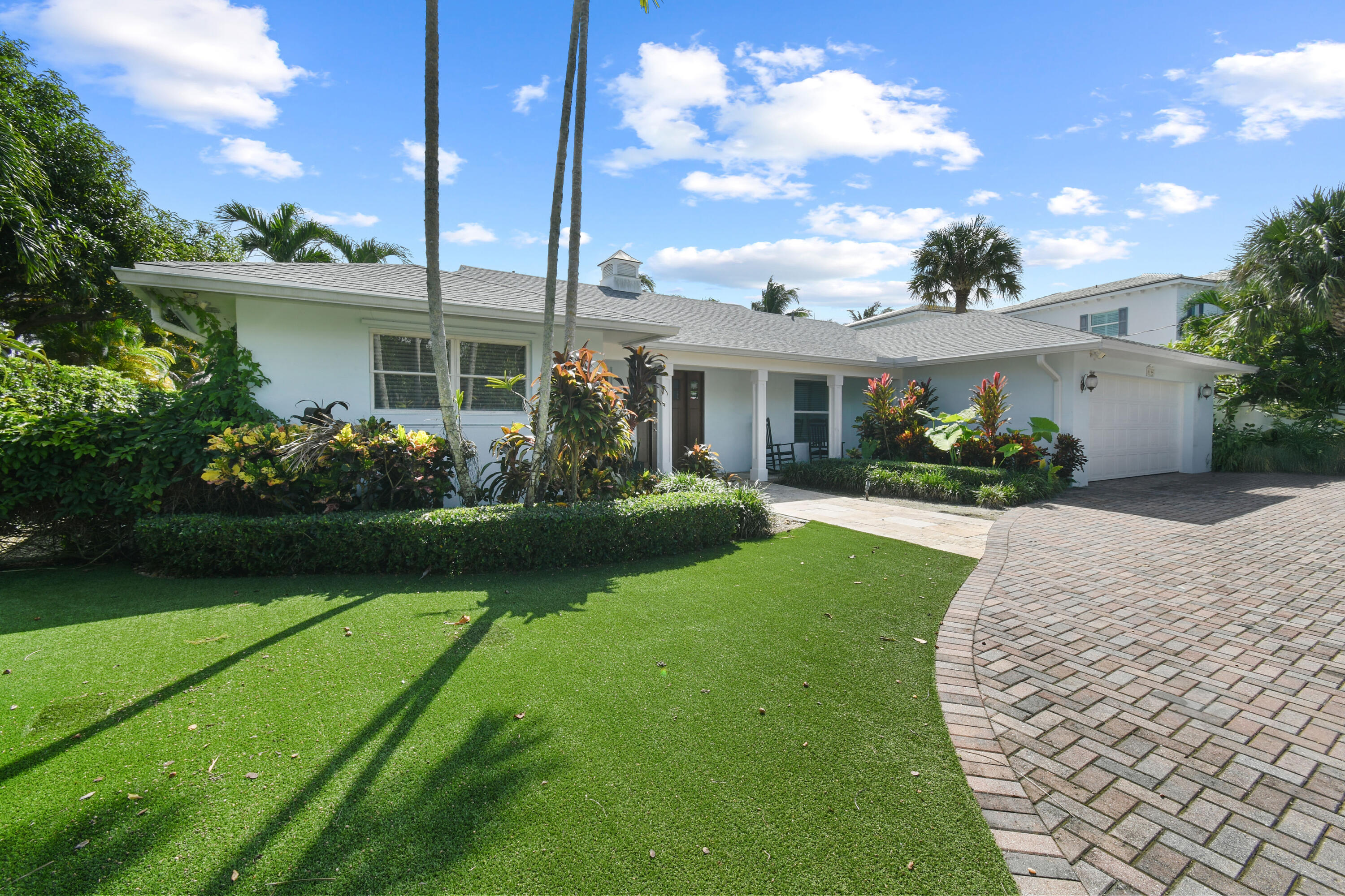 9195 Southeast Cove Point Street Jupiter, FL 33469 - Photo 5 of 80 Front View