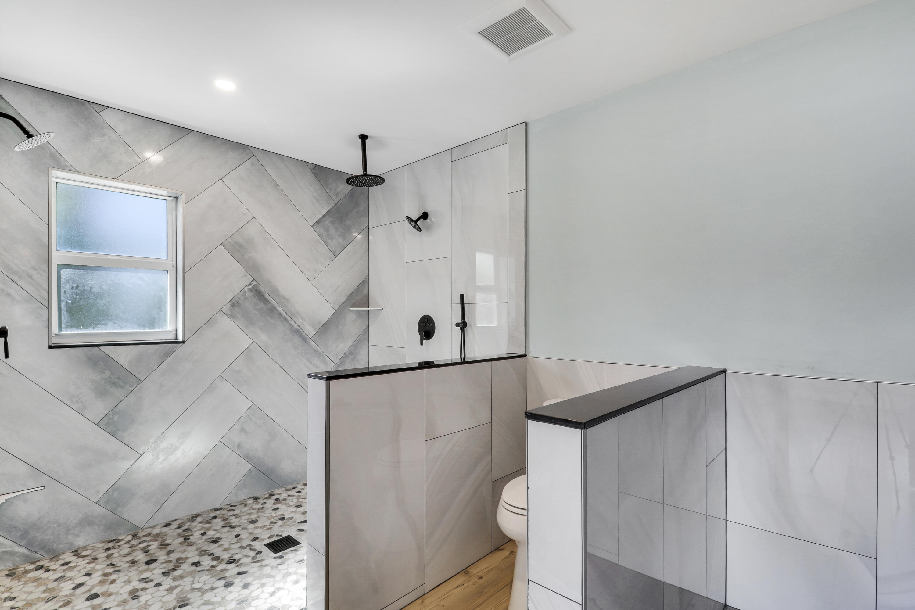 9195 Southeast Cove Point Street Jupiter, FL 33469 - Photo 55 of 80 Bathroom