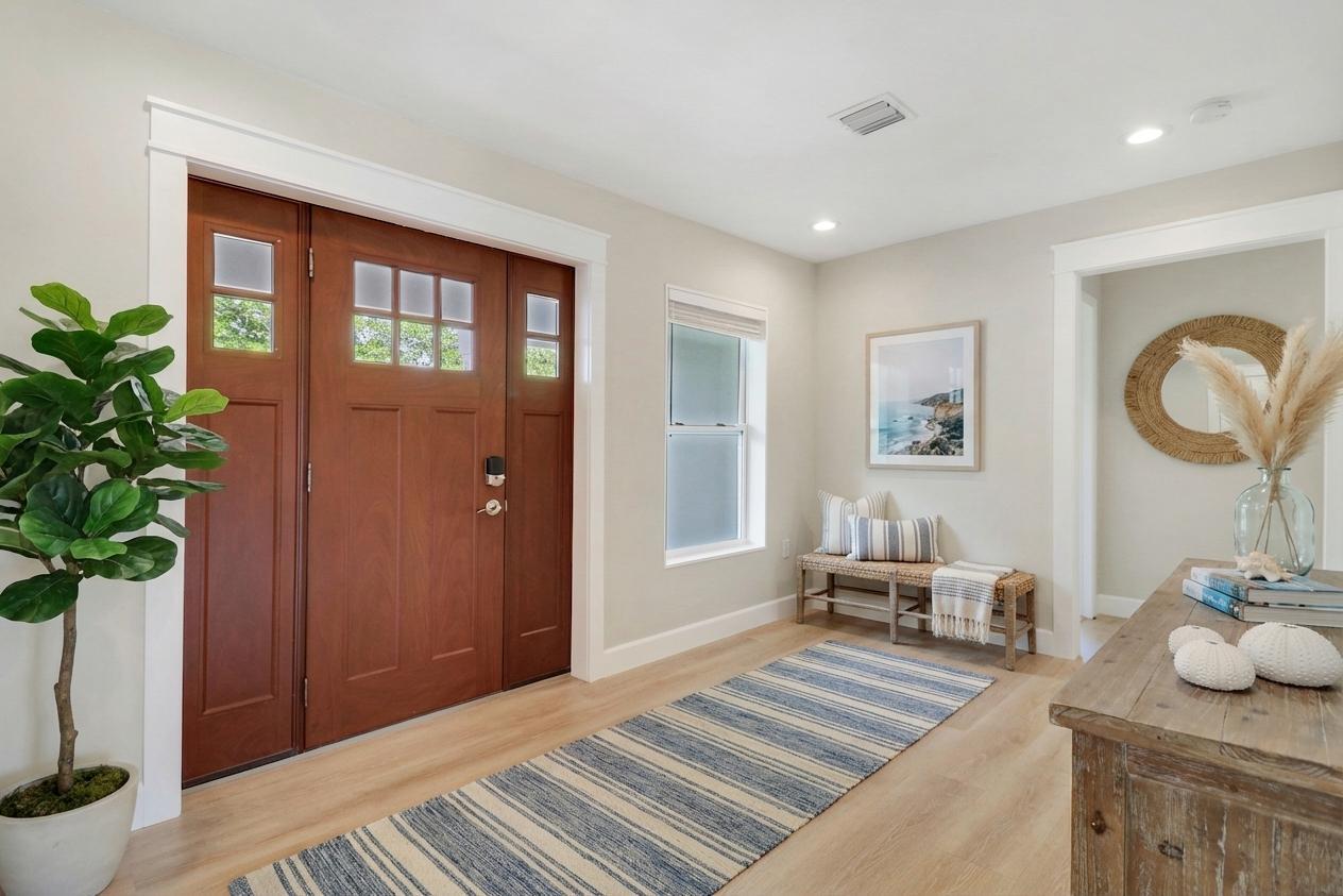 9195 Southeast Cove Point Street Jupiter, FL 33469 - Photo 10 of 80 Living Room