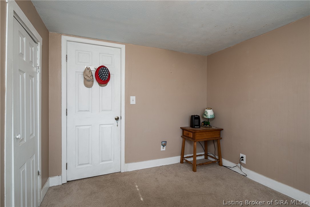 7124 High Street Floyds Knobs, IN 47119 - Photo 22 of 34