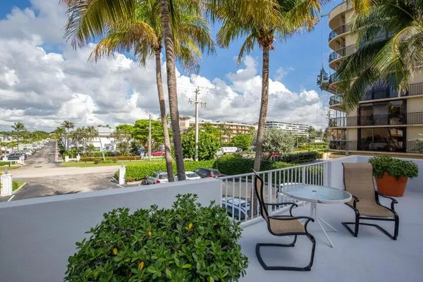 $4,800 | 4200 South Ocean Boulevard, Unit 503, South Palm Beach, FL 33480
