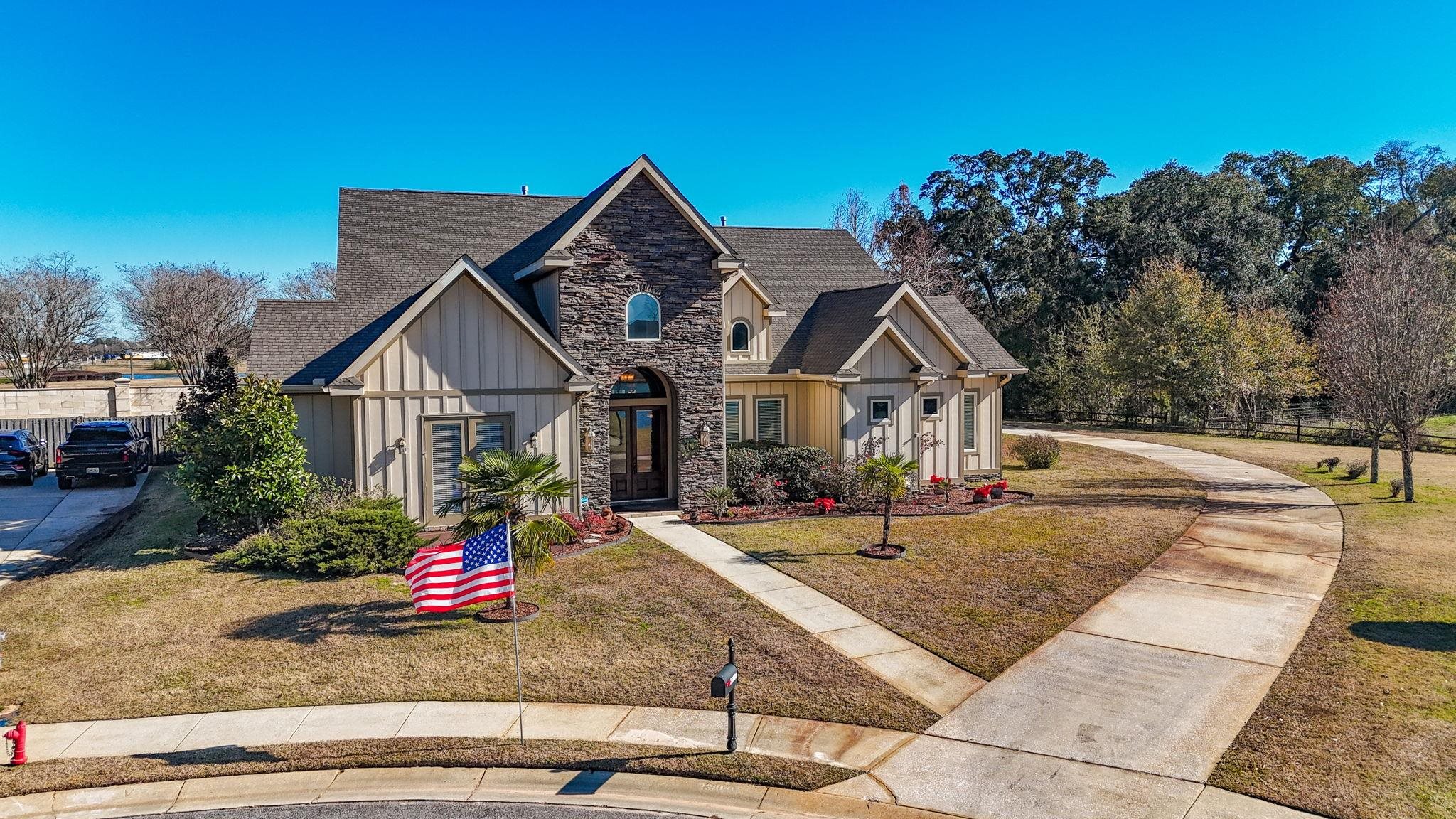 23880 Tybee Circle Daphne, AL 36526 - Photo 5 of 52 Front Of Structure
