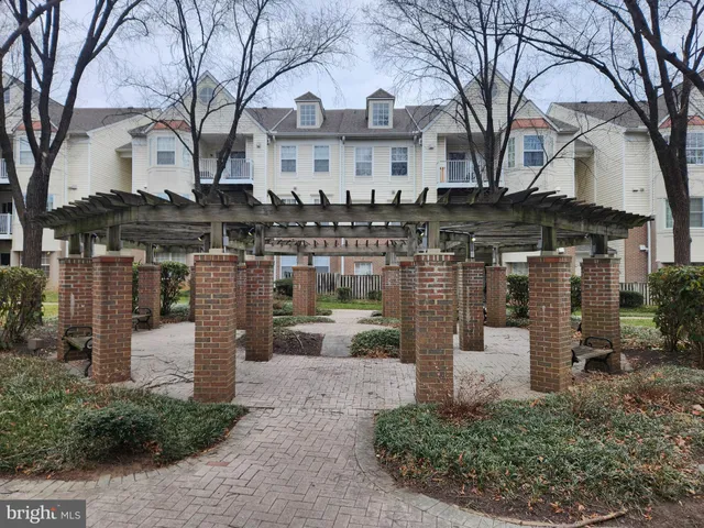 $274,999 | 8941 Town Center Circle, Unit 2304, Upper Marlboro, MD 20774