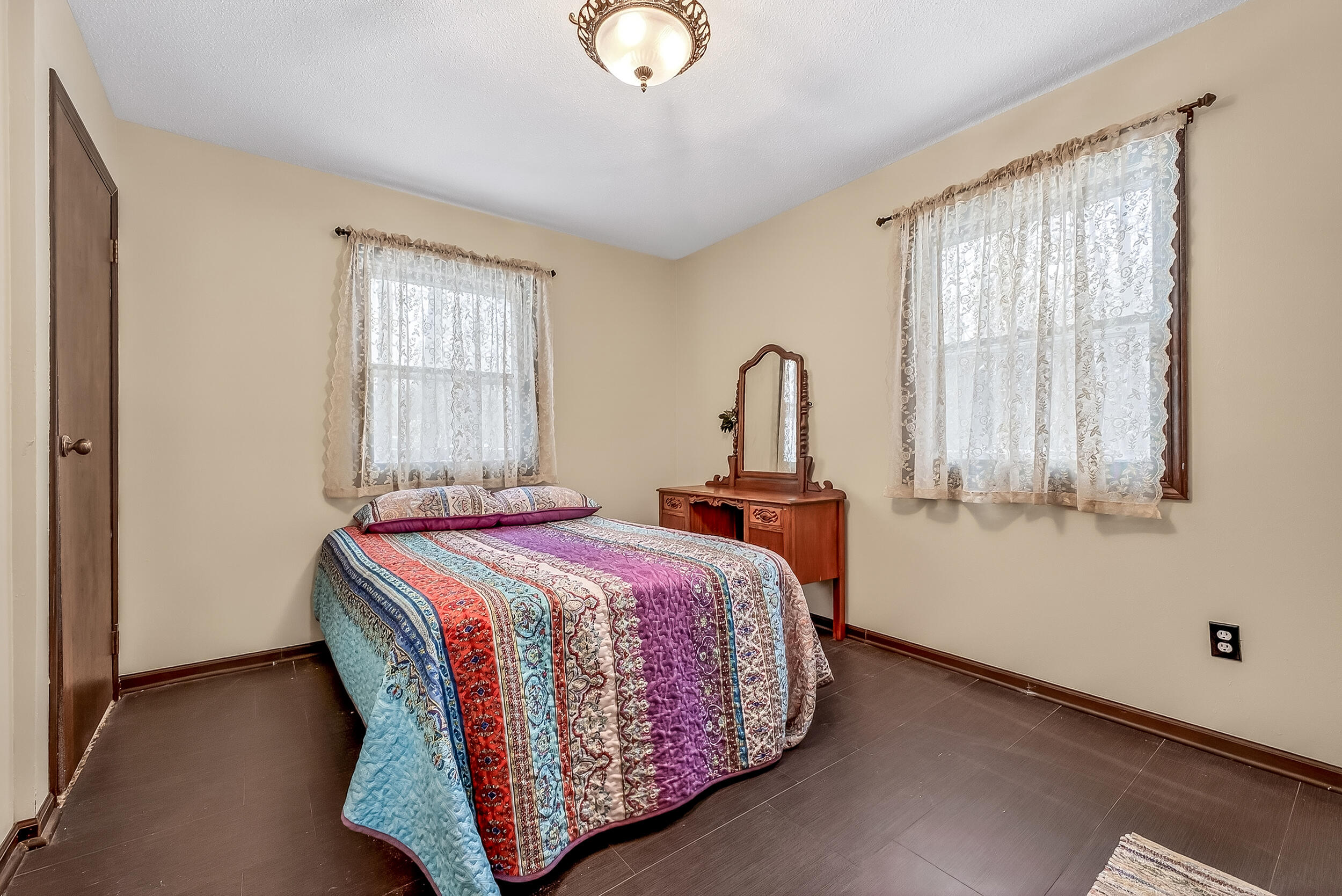 914 Victor Avenue Muskegon, MI 49445 - Photo 16 of 31 19_914 victor-33