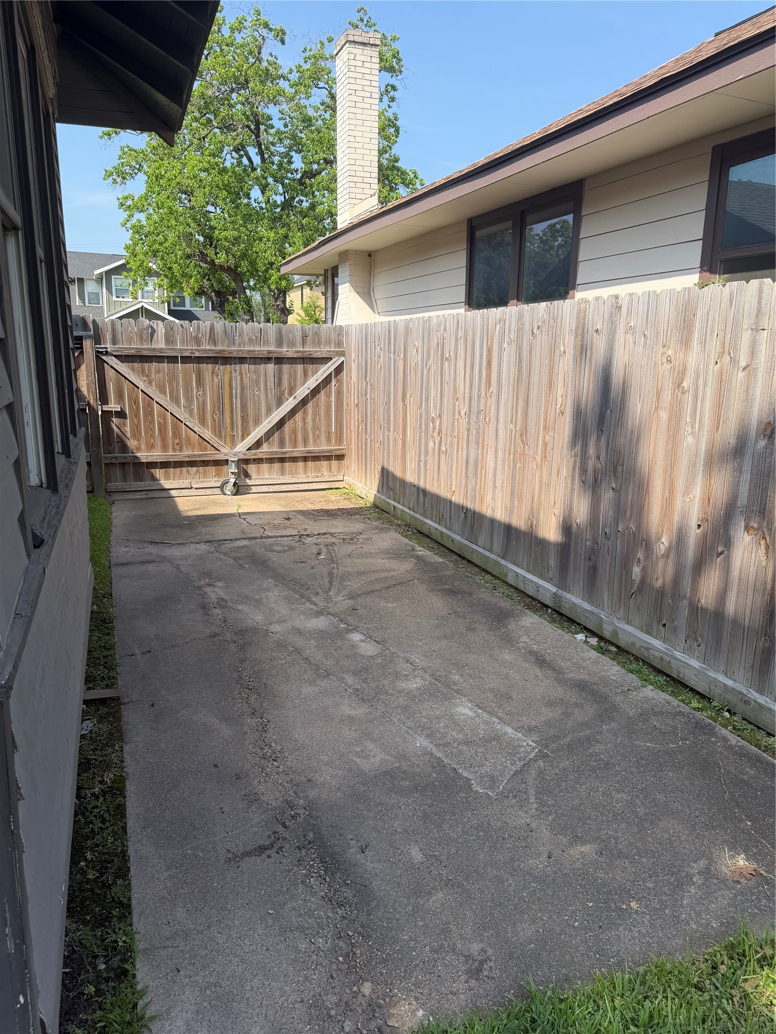 4530 Walker Street Houston, TX 77023 - Photo 17 of 17 a view of a house with a yard