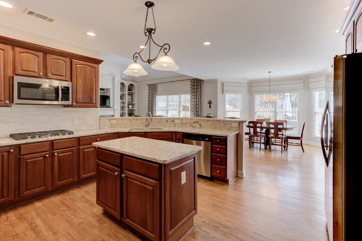 9465 Johnson Rd Extension Germantown, TN 38139 - Photo 7 of 25 Gallery Image 7