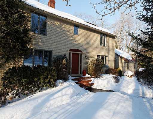 7 Robinhood Road Cape Elizabeth, ME 04107 - Photo 20 of 22 Exterior Front.