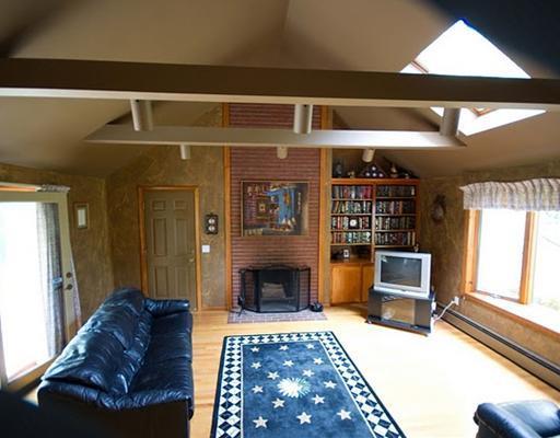 7 Robinhood Road Cape Elizabeth, ME 04107 - Photo 4 of 22 Den/Family/Great Room.