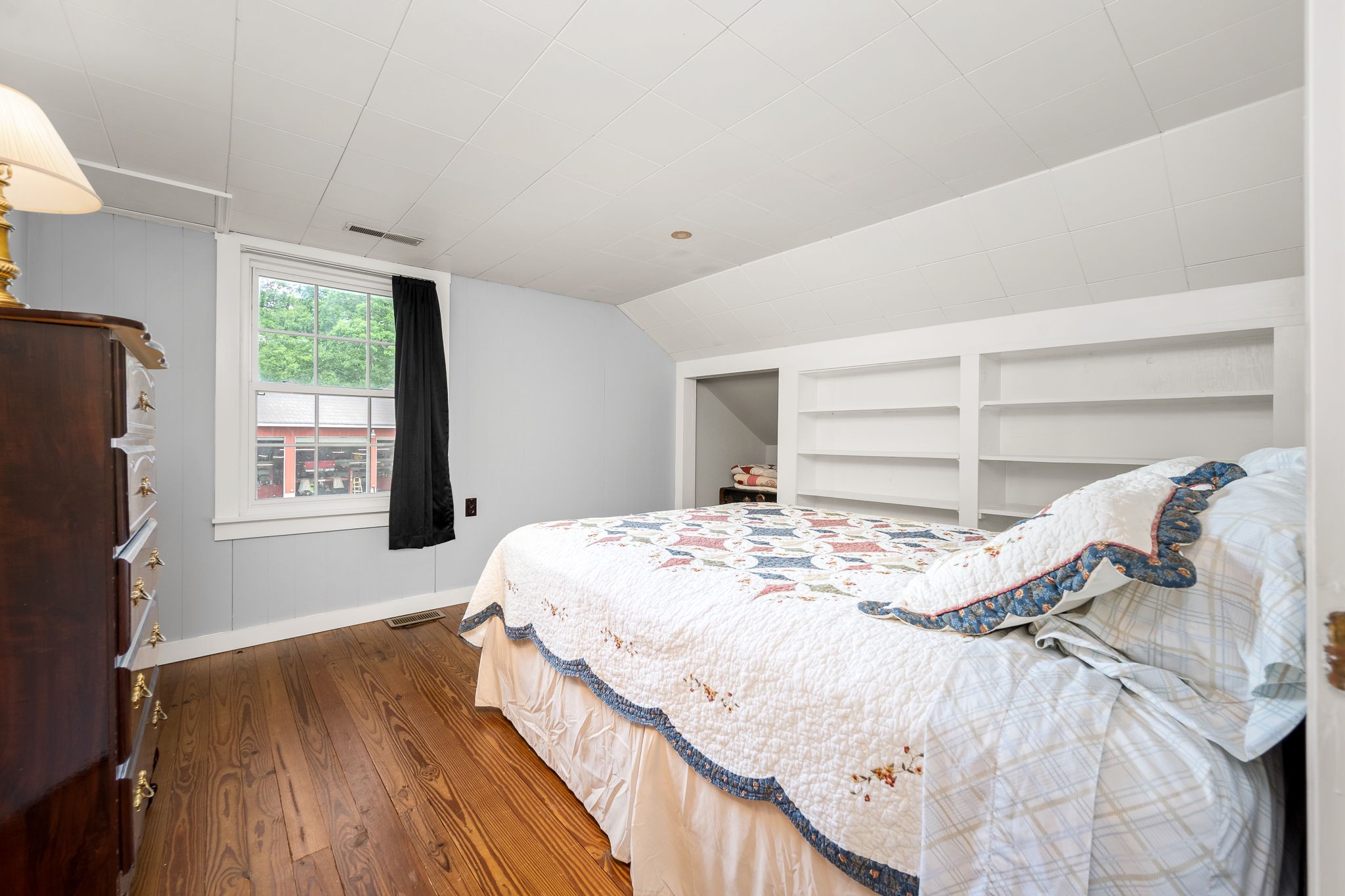 540 Powell Hollow Road Tullahoma, TN 37388 - Photo 40 of 83 a bedroom with a bed and a window