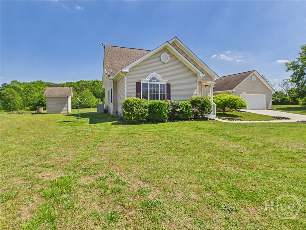 330 Scogin Road Colbert, GA 30628 - Photo 2 of 30