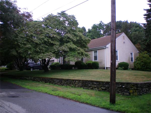 73 Interlocken Road East Providence, RI 02914 - Photo 3 of 20 Gallery Image 3