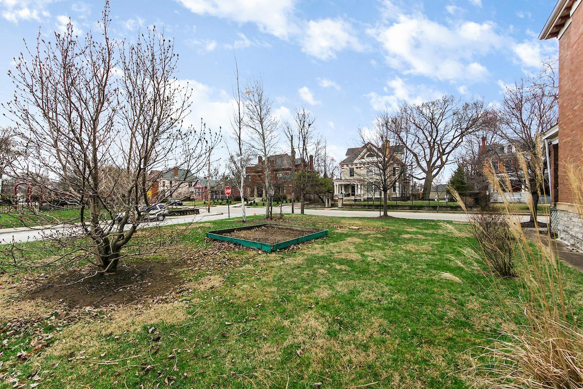 1297-99 Bryden Road Columbus, OH 43205 - Photo 7 of 16