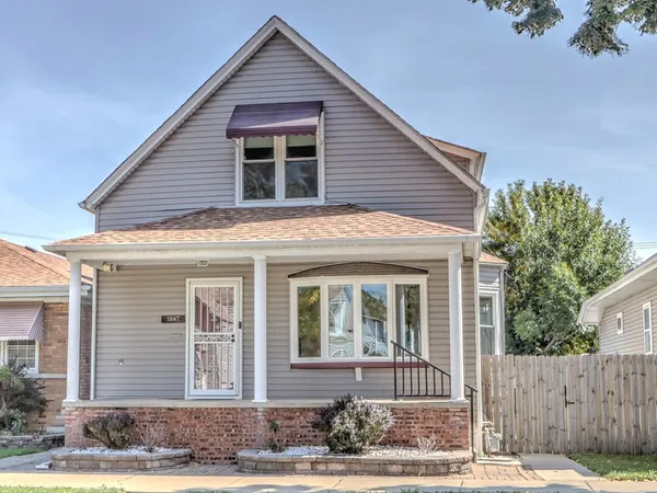 $255,000 | 13147 South Brandon Avenue, Chicago, IL 60633