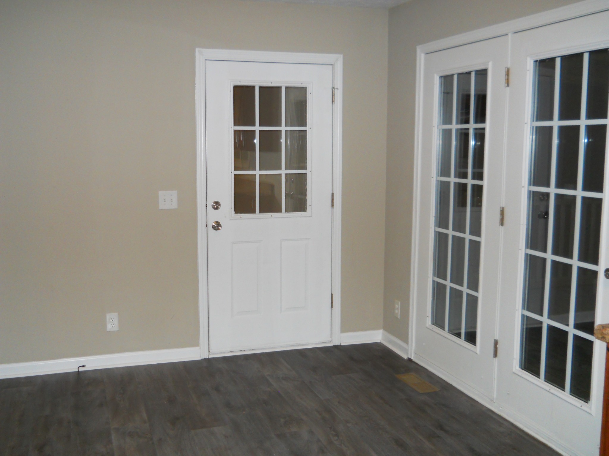 9995 Chestnut Ridge Road Lynchburg, TN 37352 - Photo 6 of 14 an empty room with windows