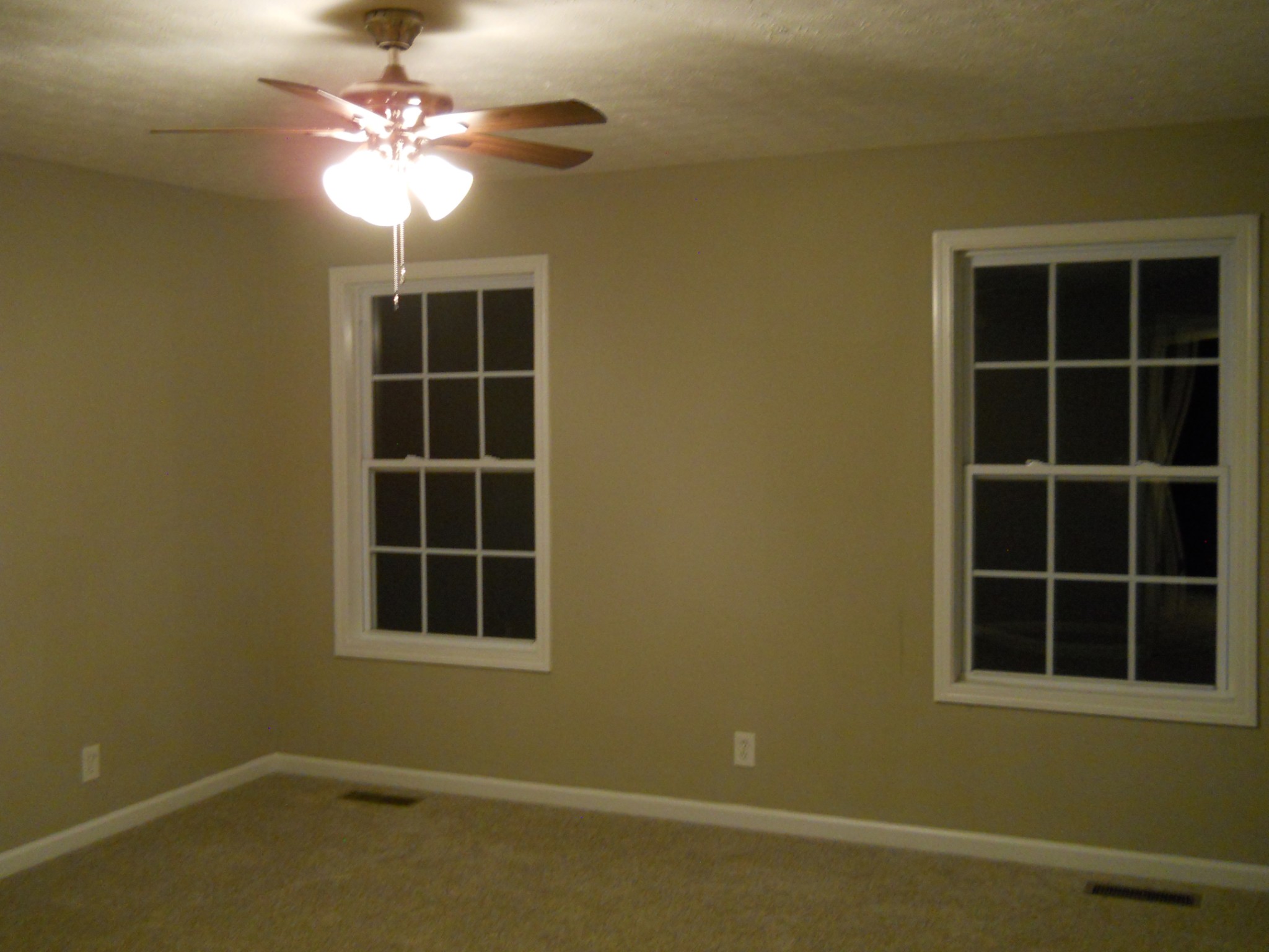 9995 Chestnut Ridge Road Lynchburg, TN 37352 - Photo 7 of 14 an empty room with a window