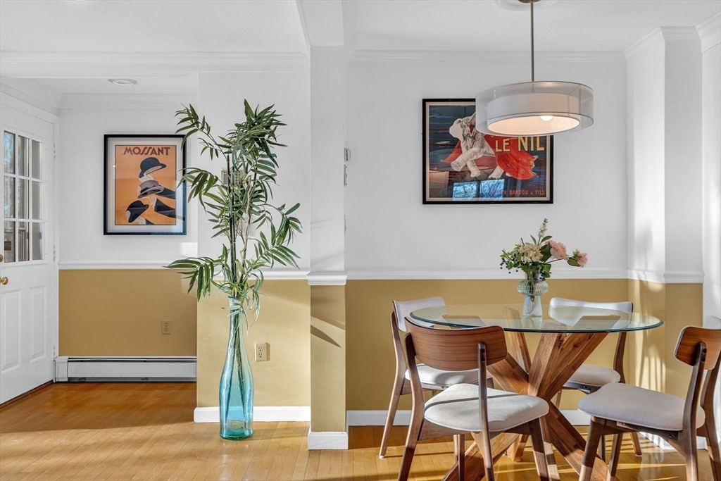 26 Varick Hill Road Newton, MA 02468 - Photo 11 of 36