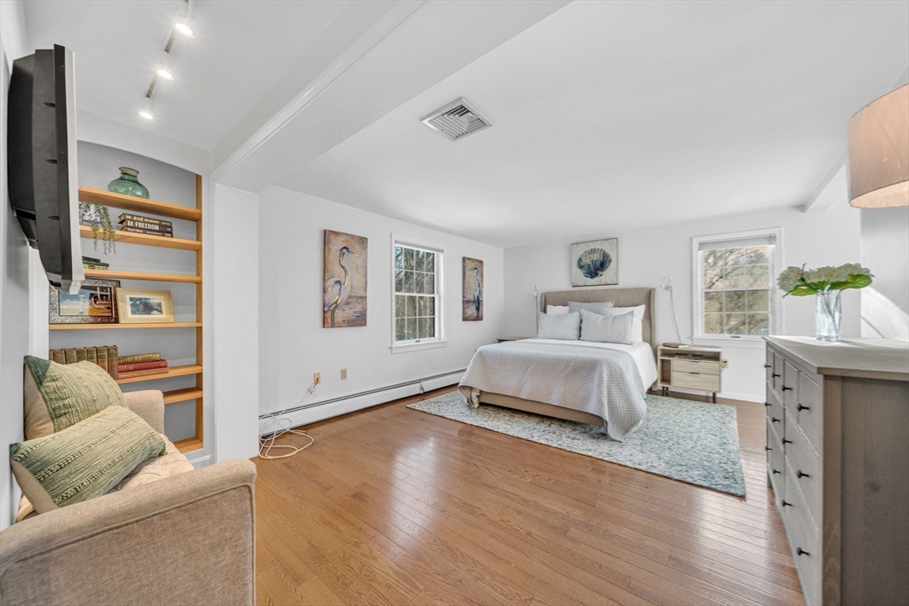 26 Varick Hill Road Newton, MA 02468 - Photo 21 of 36