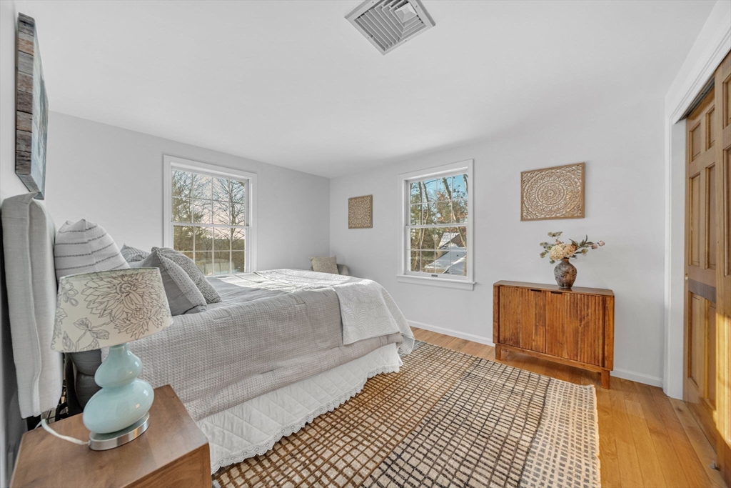 26 Varick Hill Road Newton, MA 02468 - Photo 27 of 36