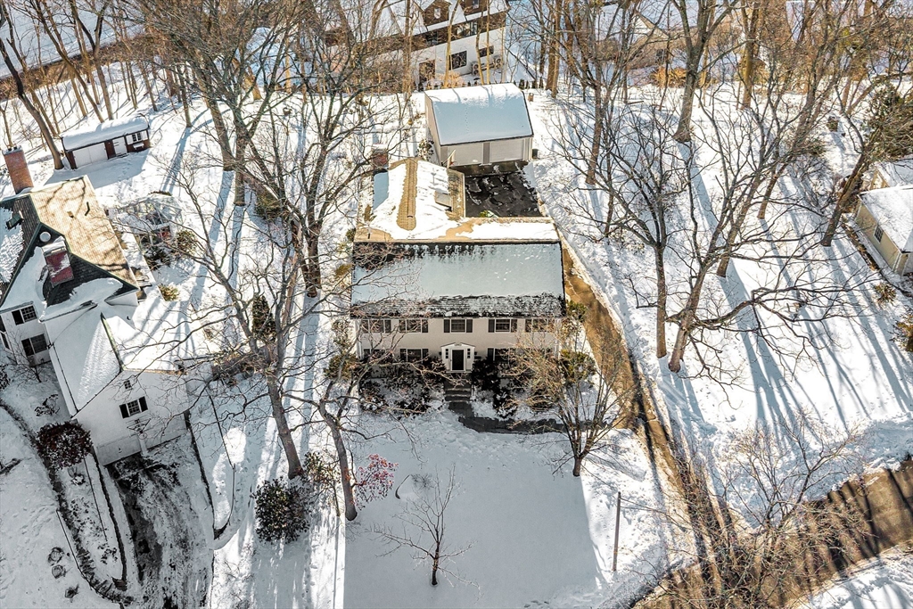 26 Varick Hill Road Newton, MA 02468 - Photo 3 of 36