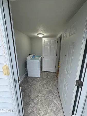 $1,300 | 325 Virgil Avenue, Unit 6, Kingsport, TN 37665