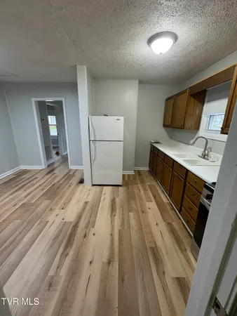 $1,300 | 325 Virgil Avenue, Unit 6, Kingsport, TN 37665