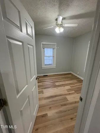 $1,300 | 325 Virgil Avenue, Unit 6, Kingsport, TN 37665