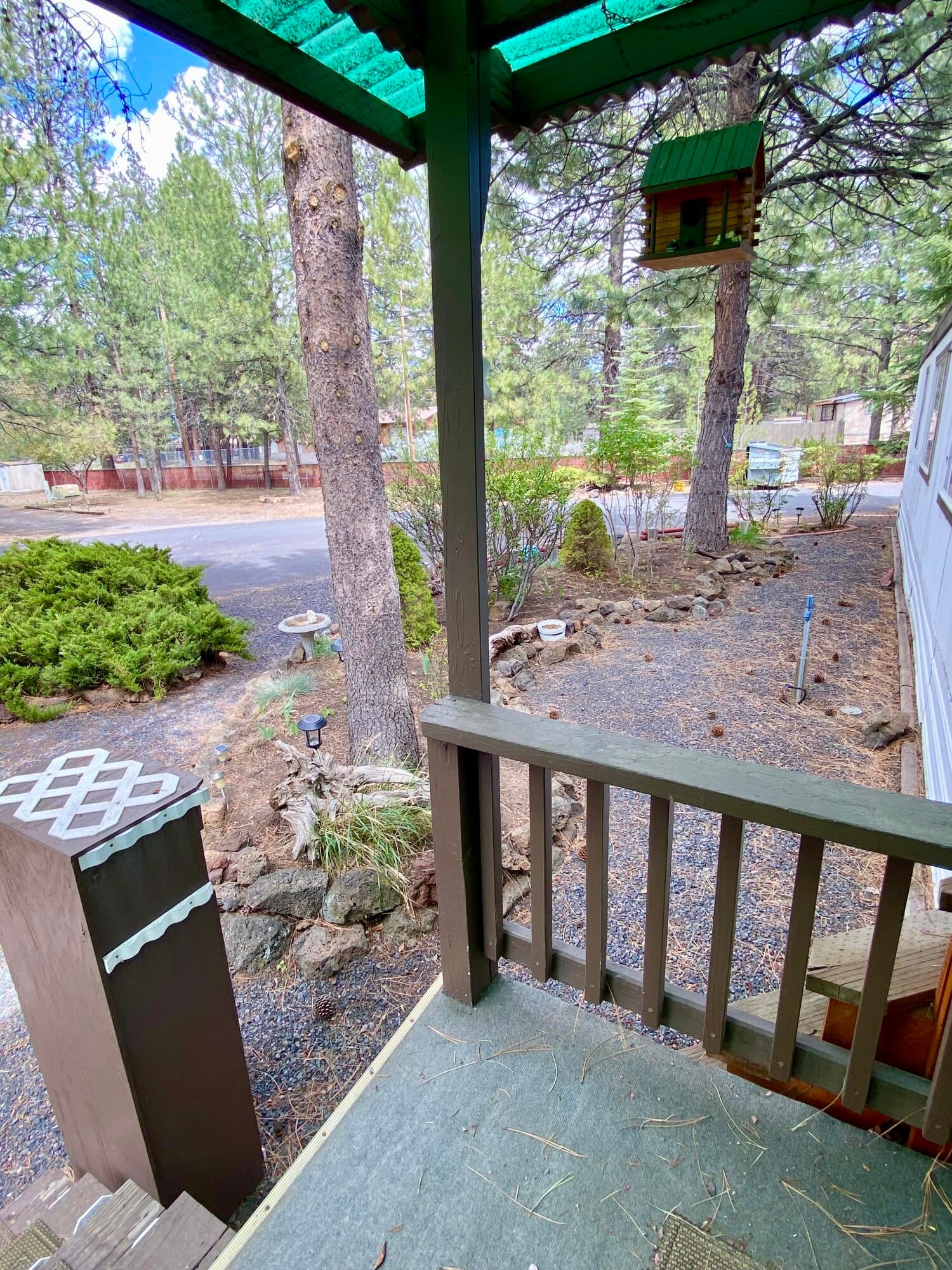 60311 Cheyenne Road, Unit 11 Bend, OR 97702 - Photo 28 of 42 IMG_0500
