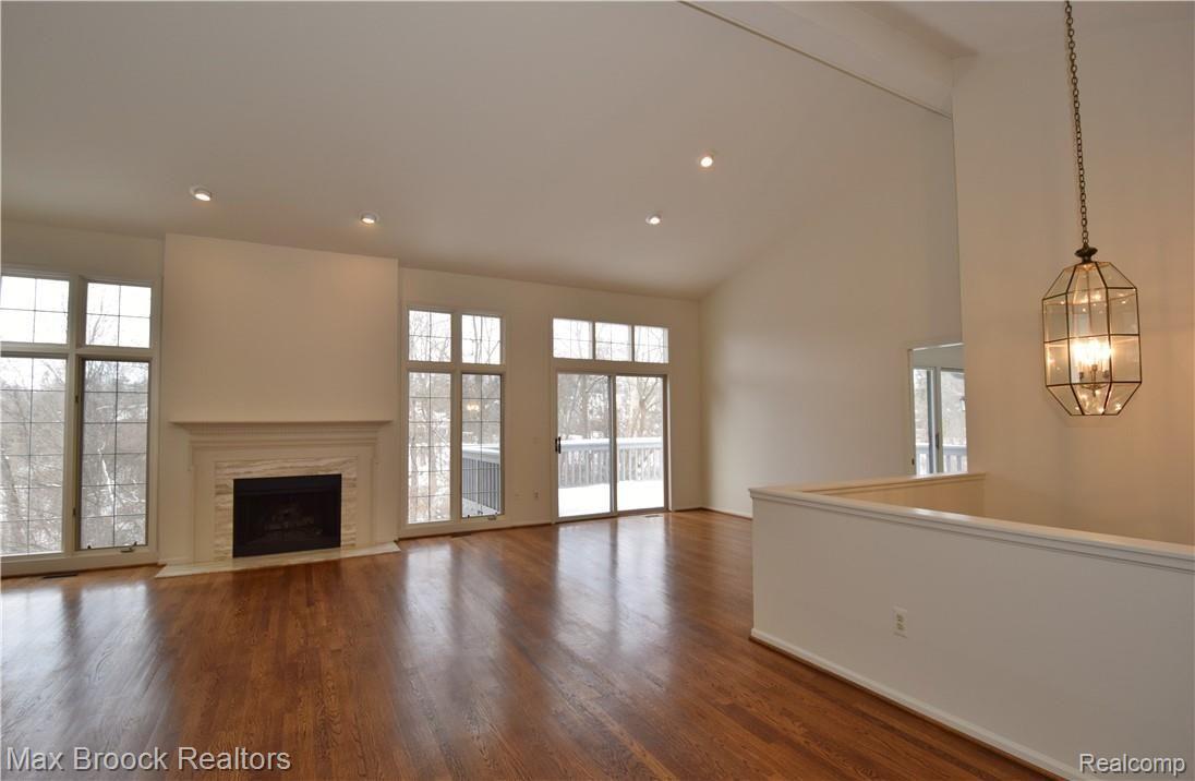 752 Hidden Ravines Trail Birmingham, MI 48009 - Photo 7 of 55 living room 9.JPG