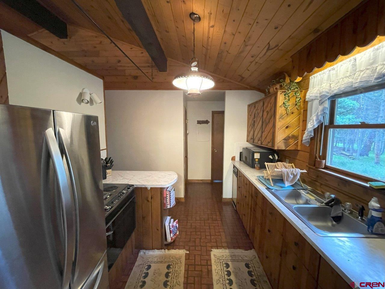 137 Balsam Road Cimarron, CO 81220 - Photo 10 of 29 Gallery Image 10