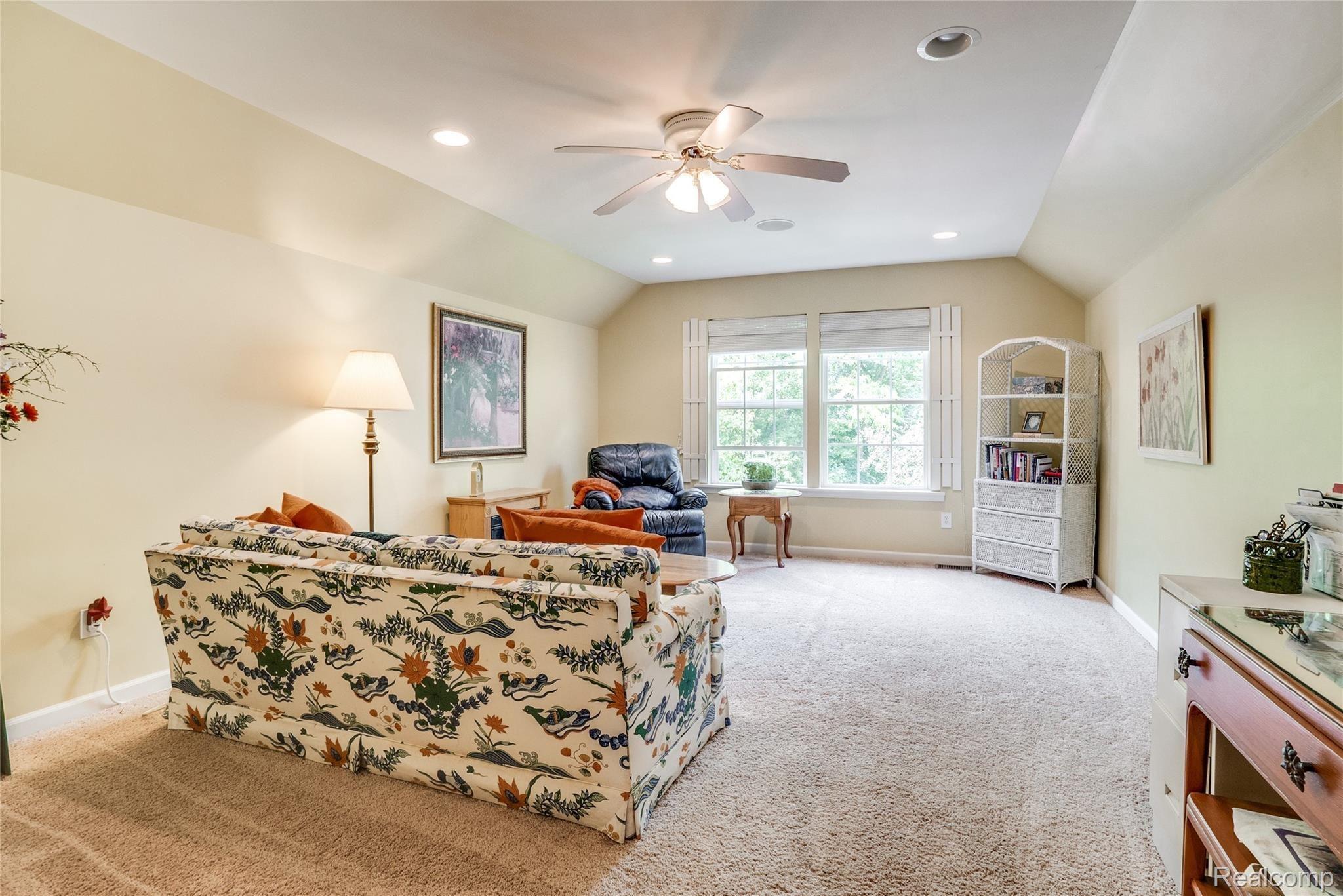 1179 Barneswood Lane Rochester, MI 48306 - Photo 17 of 32 Master Suite Bonus Room