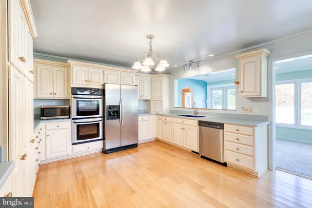 $589,000 | 602 Hampton Lane, Baltimore, MD 21286