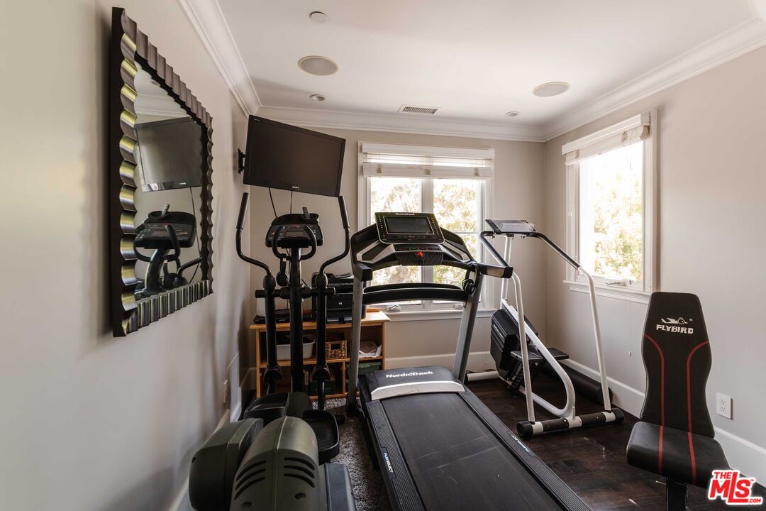 356 East Rustic Road Santa Monica, CA 90402 - Photo 29 of 31